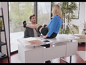 Kenzie Taylor is the ideal office superslut
